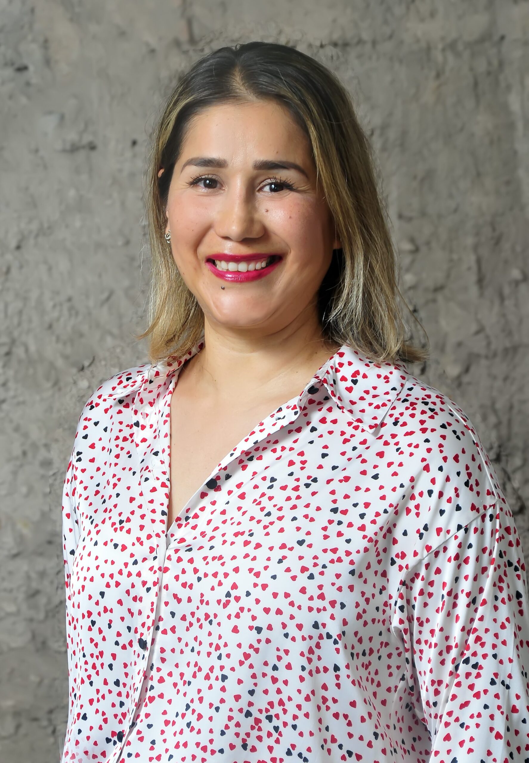 Vanessa Lopez – listing and closing manager at Cochran Real Estate in Puerto Vallarta, known for her organizational skills and local expertise